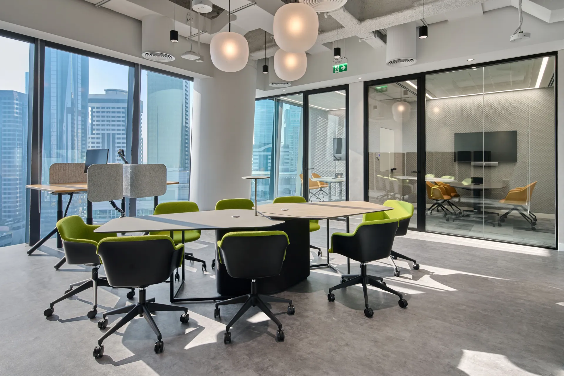 JLL Dubai image 2