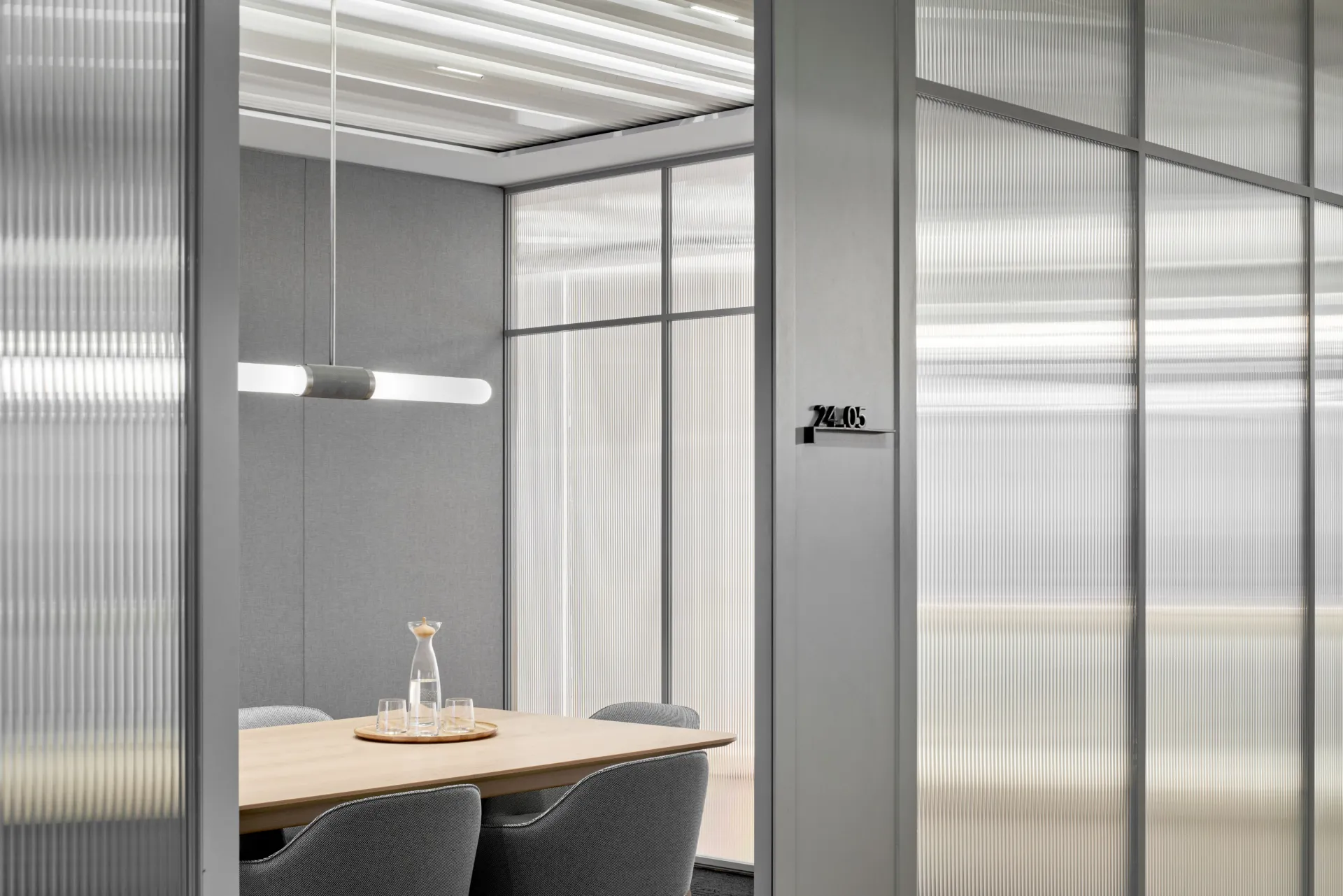 Champagne finish in situ